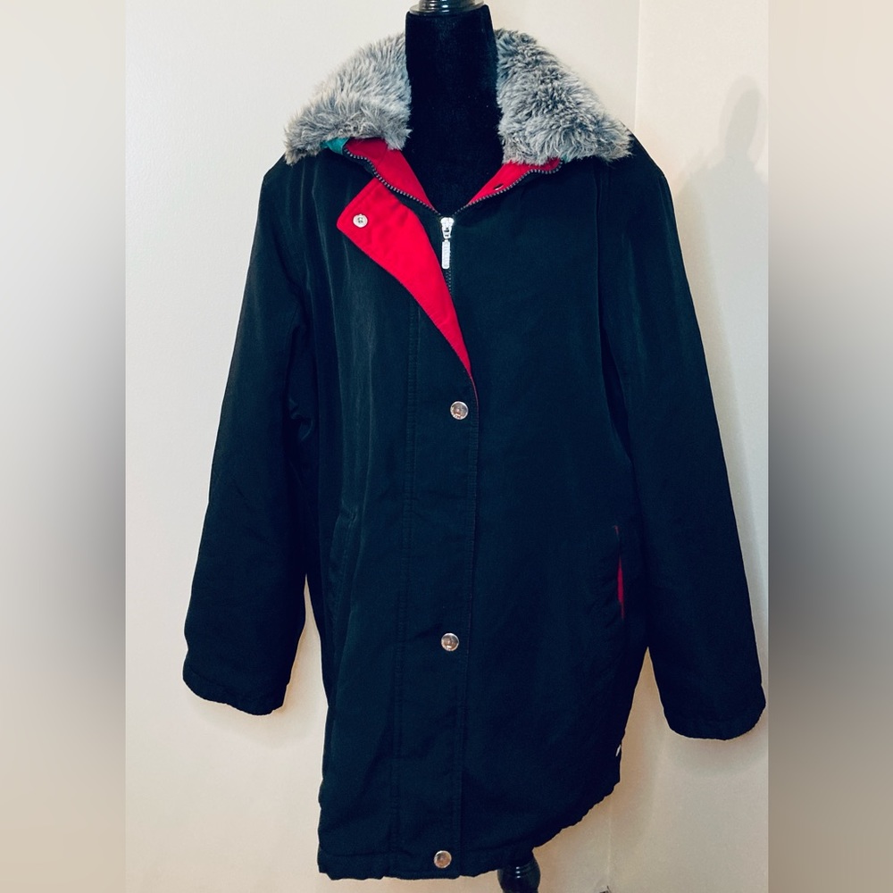 Mid Length Black Lined Coat Women XL Removable Faux Fur Collar Multiple Pockets